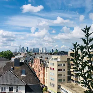 Penthouse Frankfurt Apartment