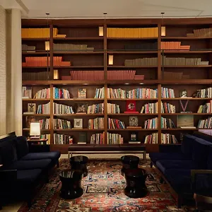 The Mercer 5*, New York États-Unis