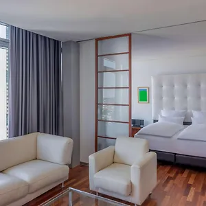 4* מלון Innside By Melia Frankfurt Eurotheum