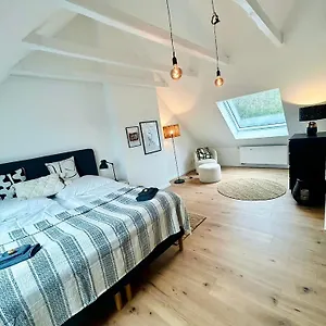 Feelslikehome - Reihenhaus Zwischen Hamburg Und Heide Mit Garten&garage Neu Wulmstorf